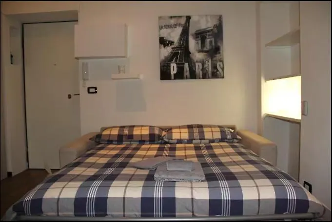 Naviglio - Nel Design District Apartmán